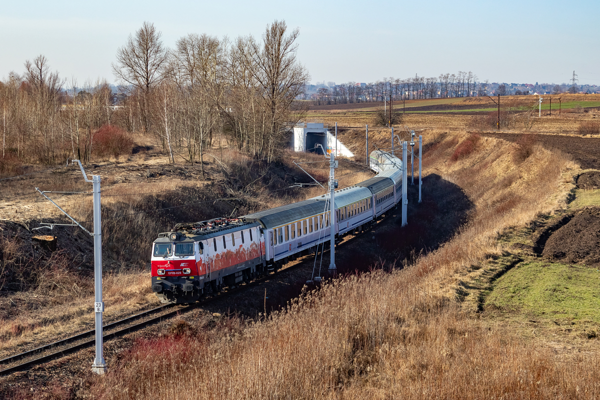 EP09-029: Kraków Nowa Huta - podg. Kościelniki