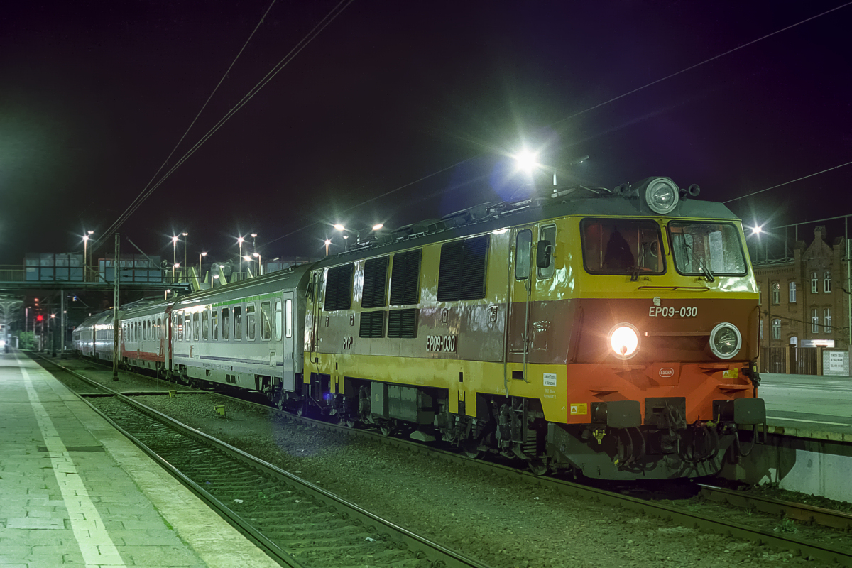 EP09-030: Szczecin Główny