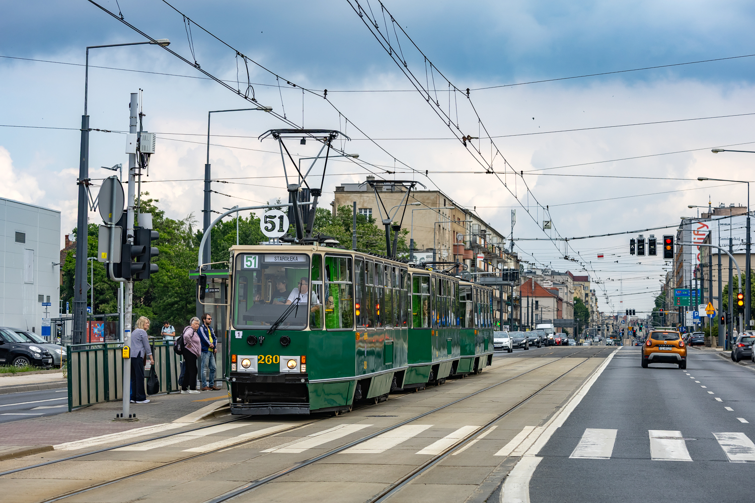 105Na #260+258+259: Poznań, przystanek Krauthofera