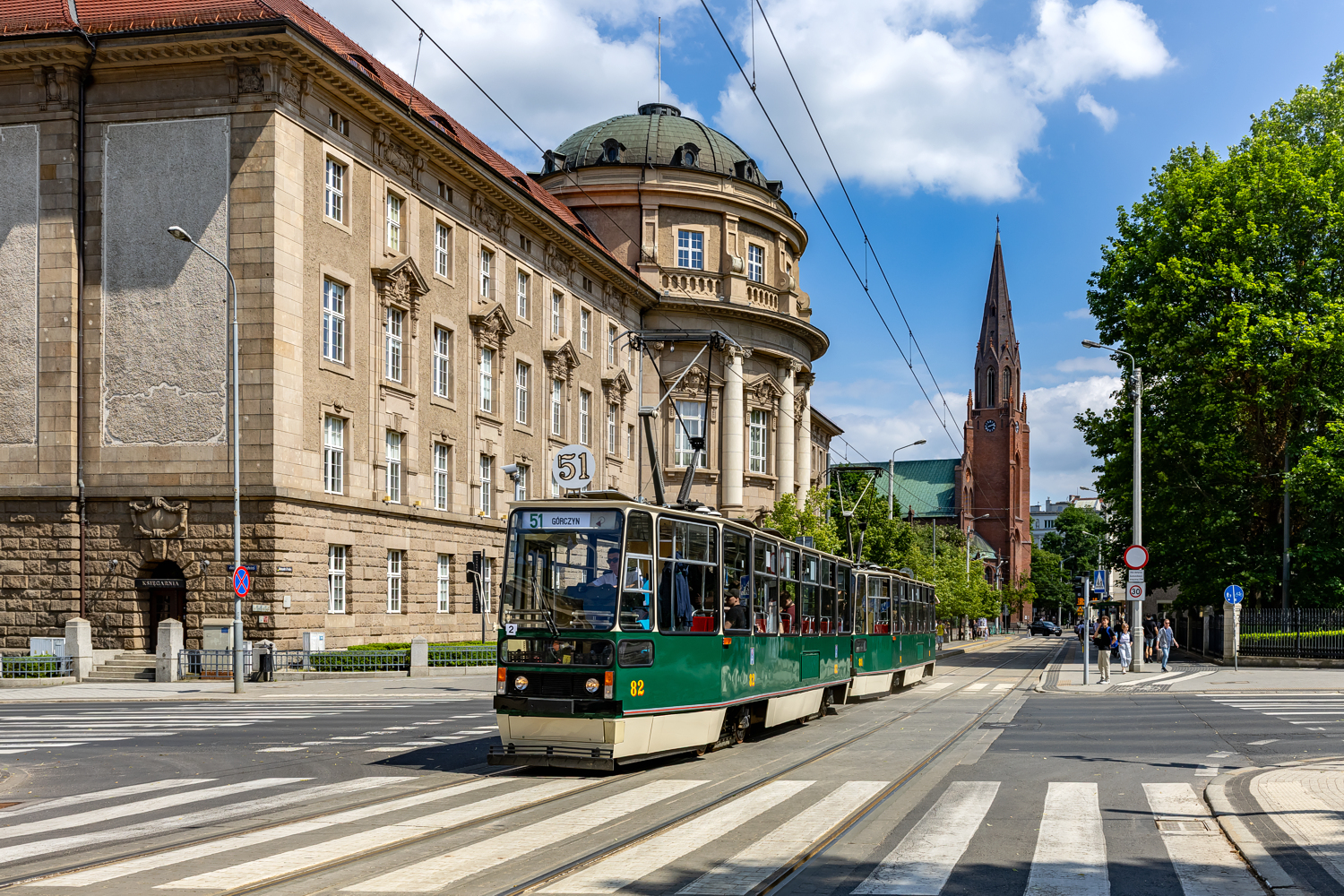 105N #82+81: Poznań, ul. Fredry