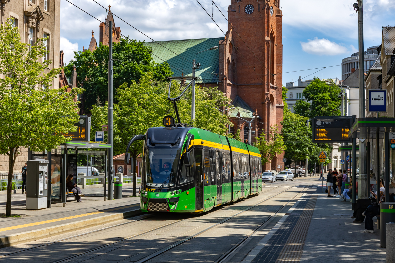 Moderus Gamma LF03 AC BD #937: Poznań, przystanek Fredry