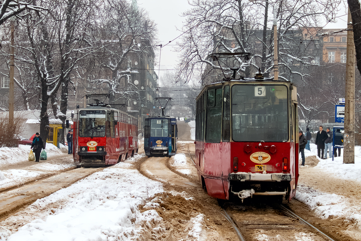 105Na #742: Bytom, plac Sikorskiego 