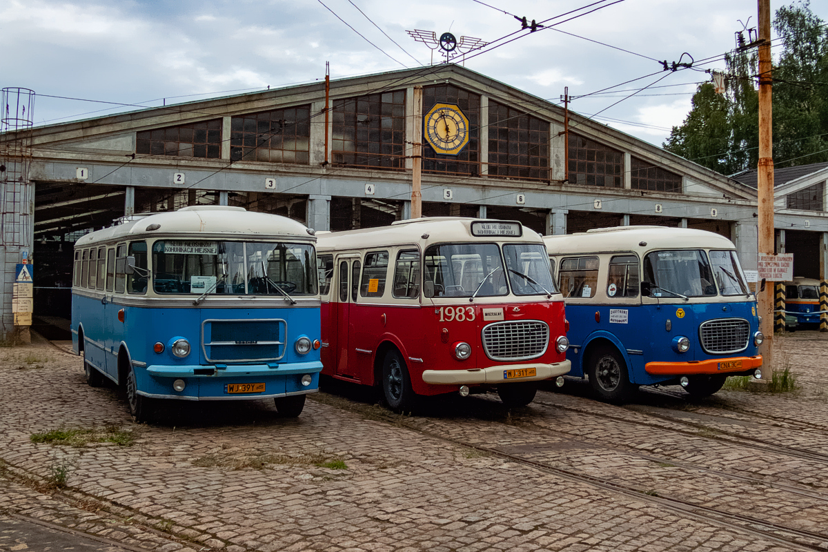 San H-100, Jelcz 272 #1983, Jelcz 043 #50562