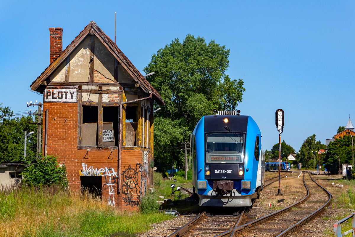 SA136-001: Płoty