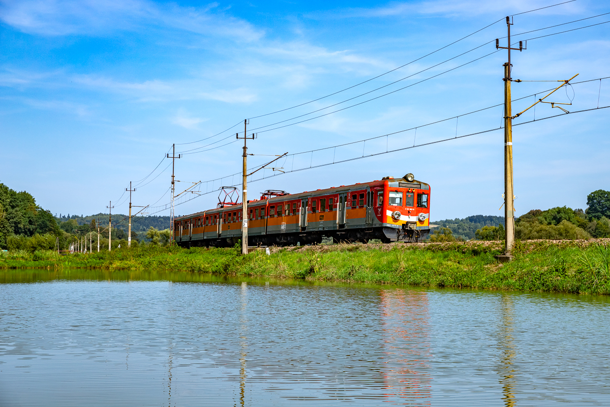 EN57-1273: Bogoniowice Ciężkowice - Zborowice