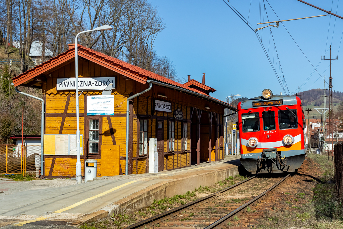 EN57-1328: Piwniczna-Zdrój