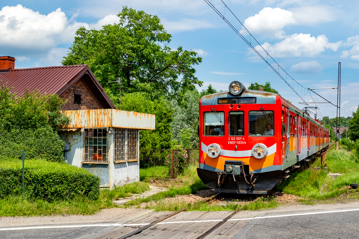EN57-1331: Kęty