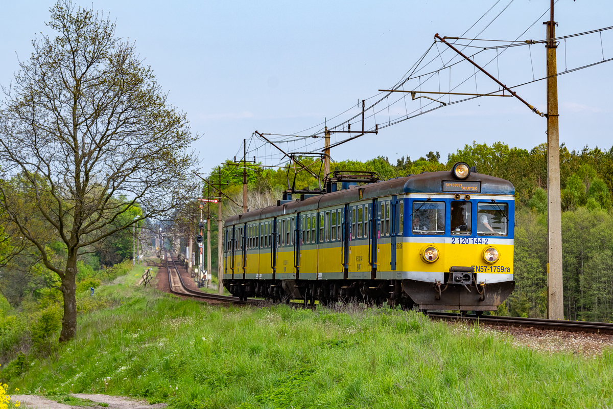 EN57-1759: Damnica - Jezierzyce Słupskie