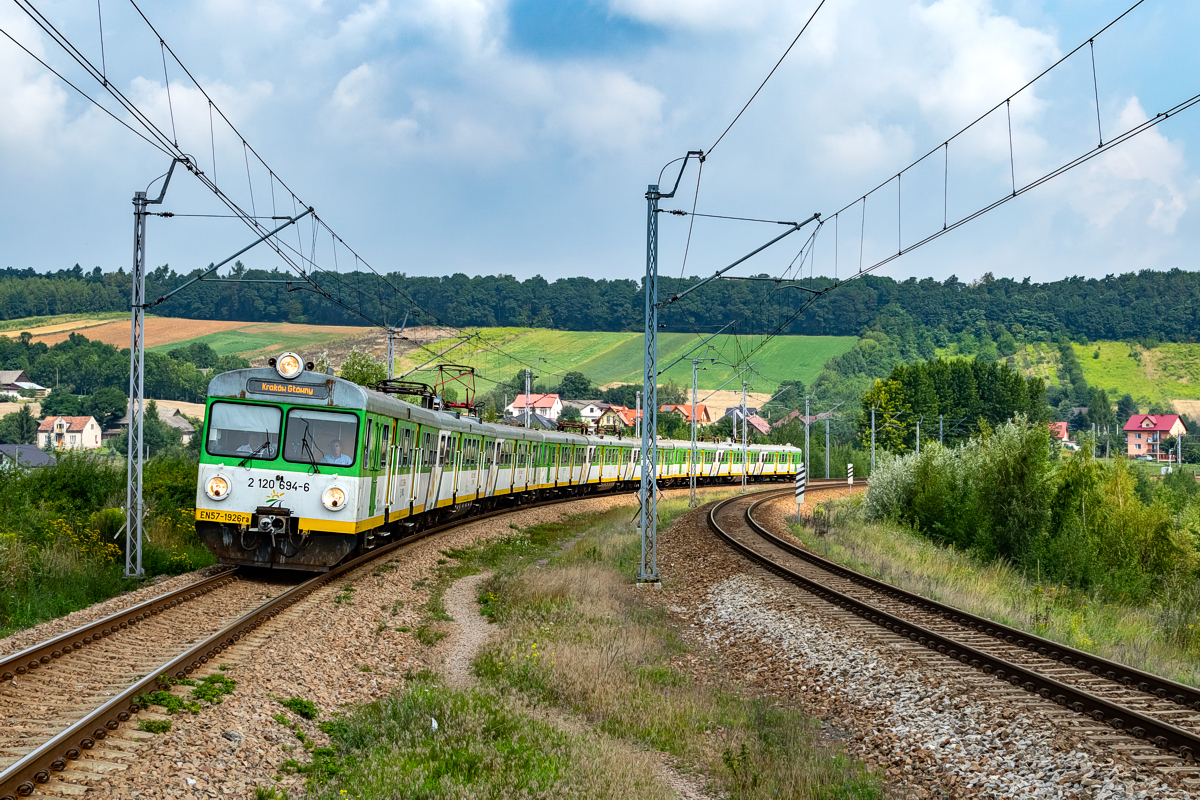 EN57-1926+1928+1927: Goszcza