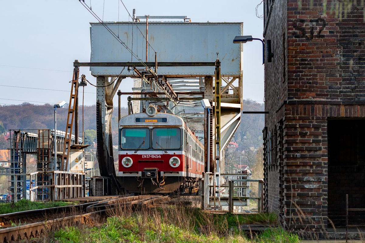 EN57-1945: Szczecin Podjuchy
