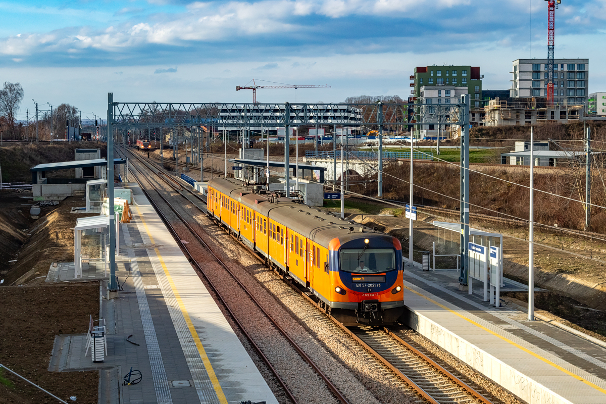 EN57-2021: Kraków Mydlniki - Kraków Łobzów