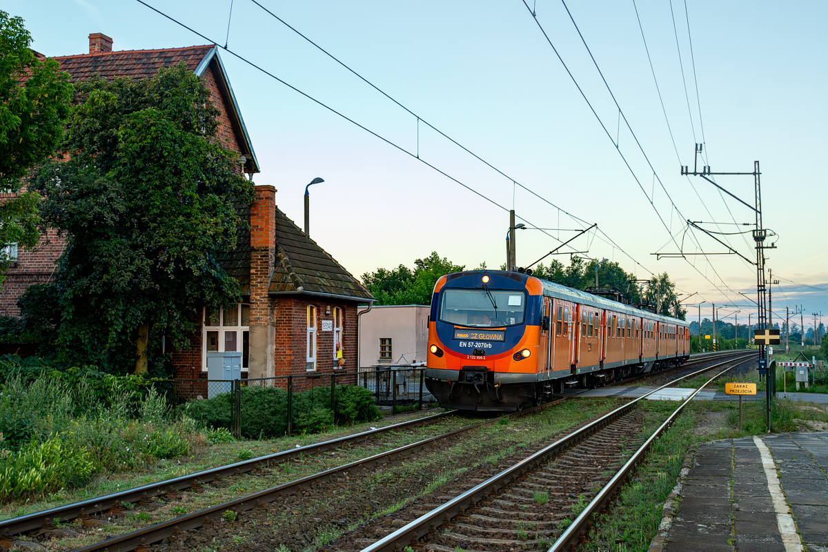 EN57-2070: Anieliny