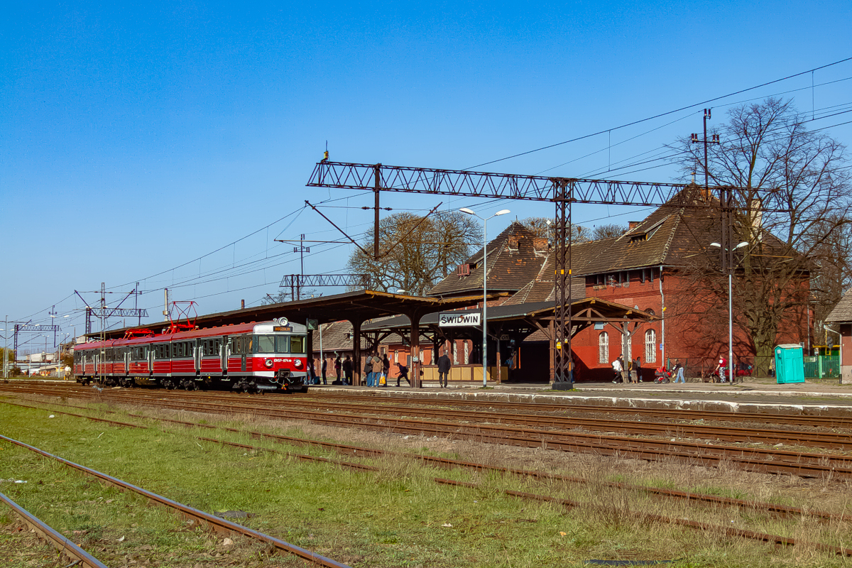 EN57-674: Świdwin