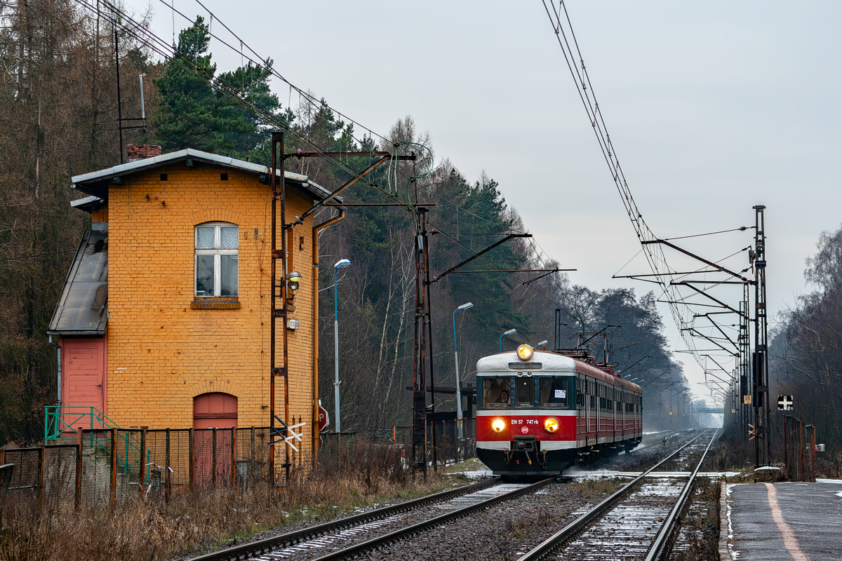 EN57-747: Kotulin