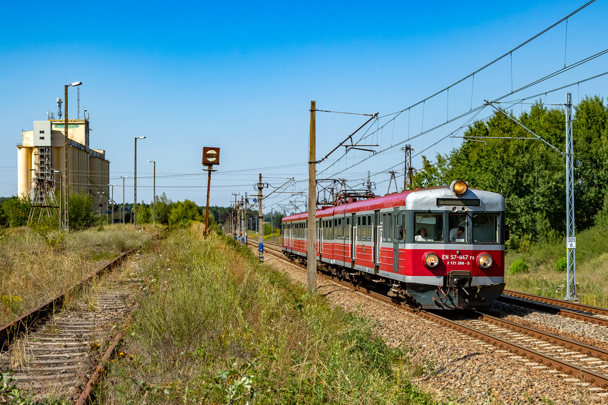 EN57-847: Lisie Pole - Chojna