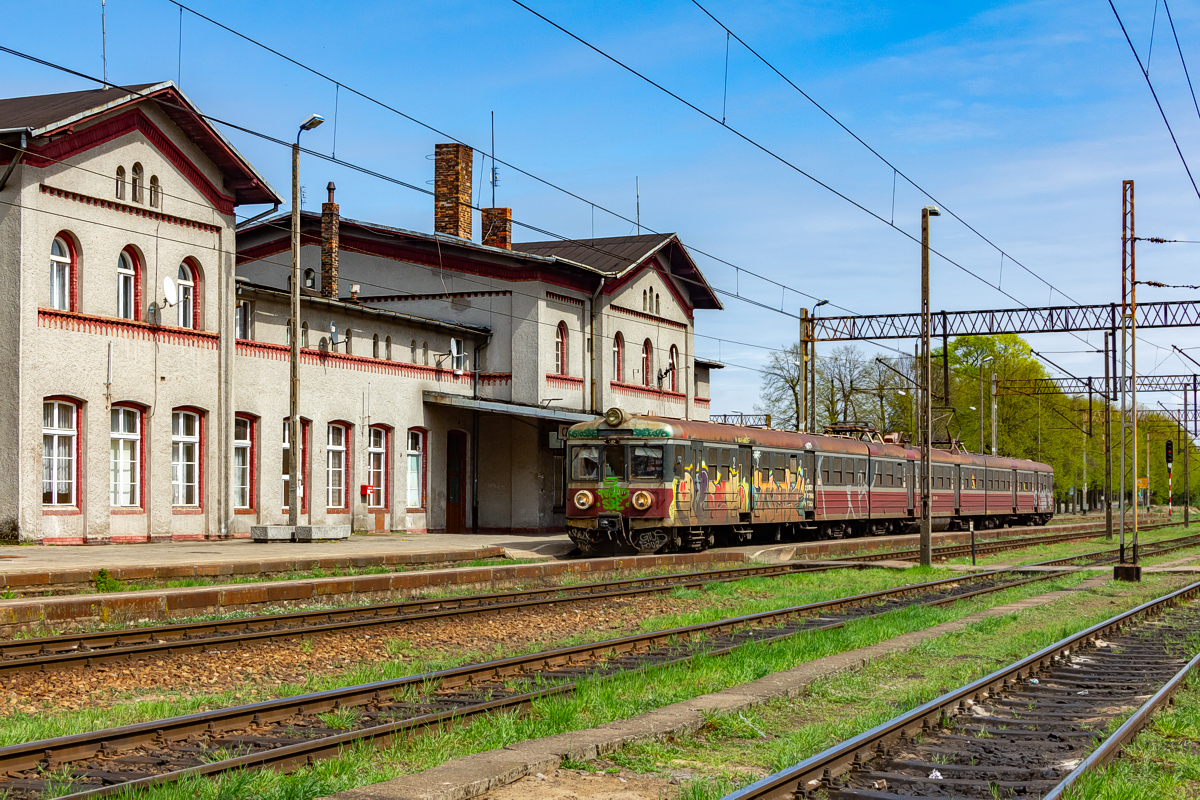 EN57-890: Czerwieńsk