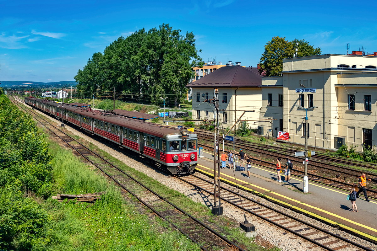 EN57-972+927+1098: Zabierzów