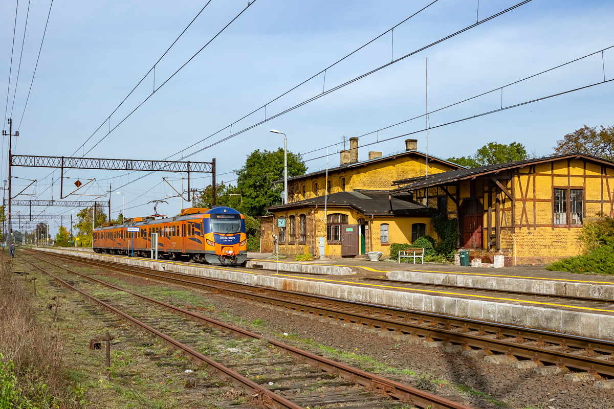 EN57AL-2121: Złotniki