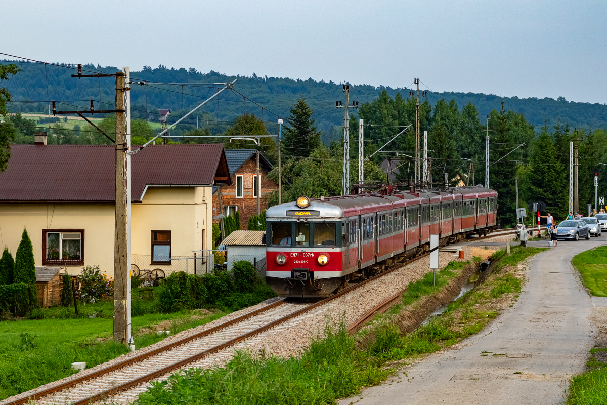 EN71-037: Radziszów - Rzozów