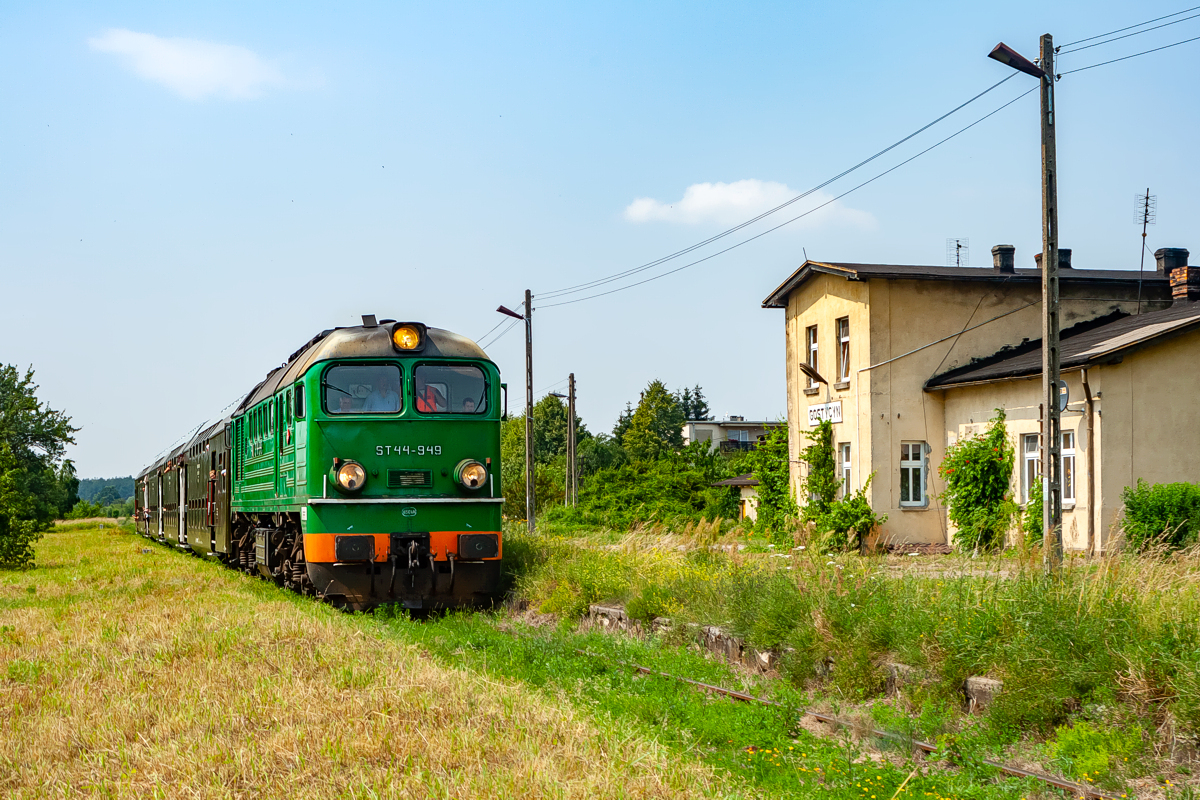 ST44-949