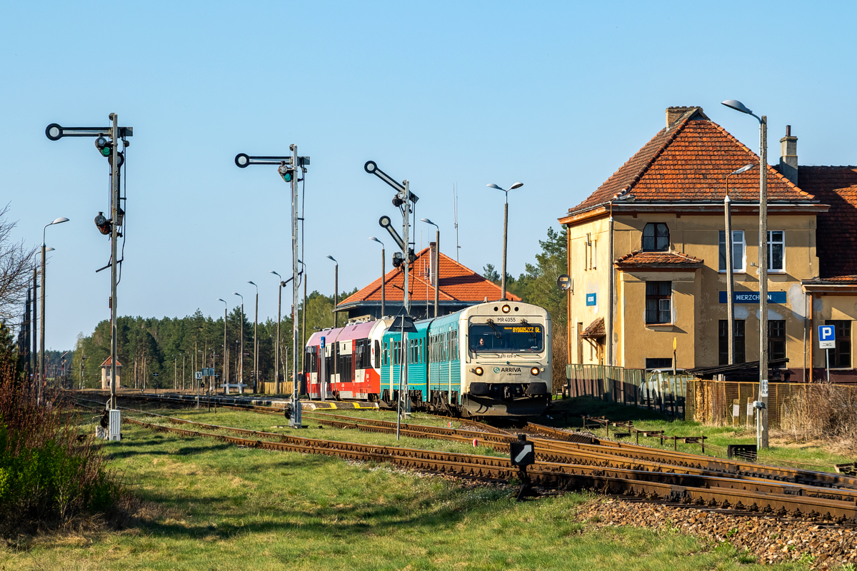 MR 4055+SA133-022: Wierzchucin