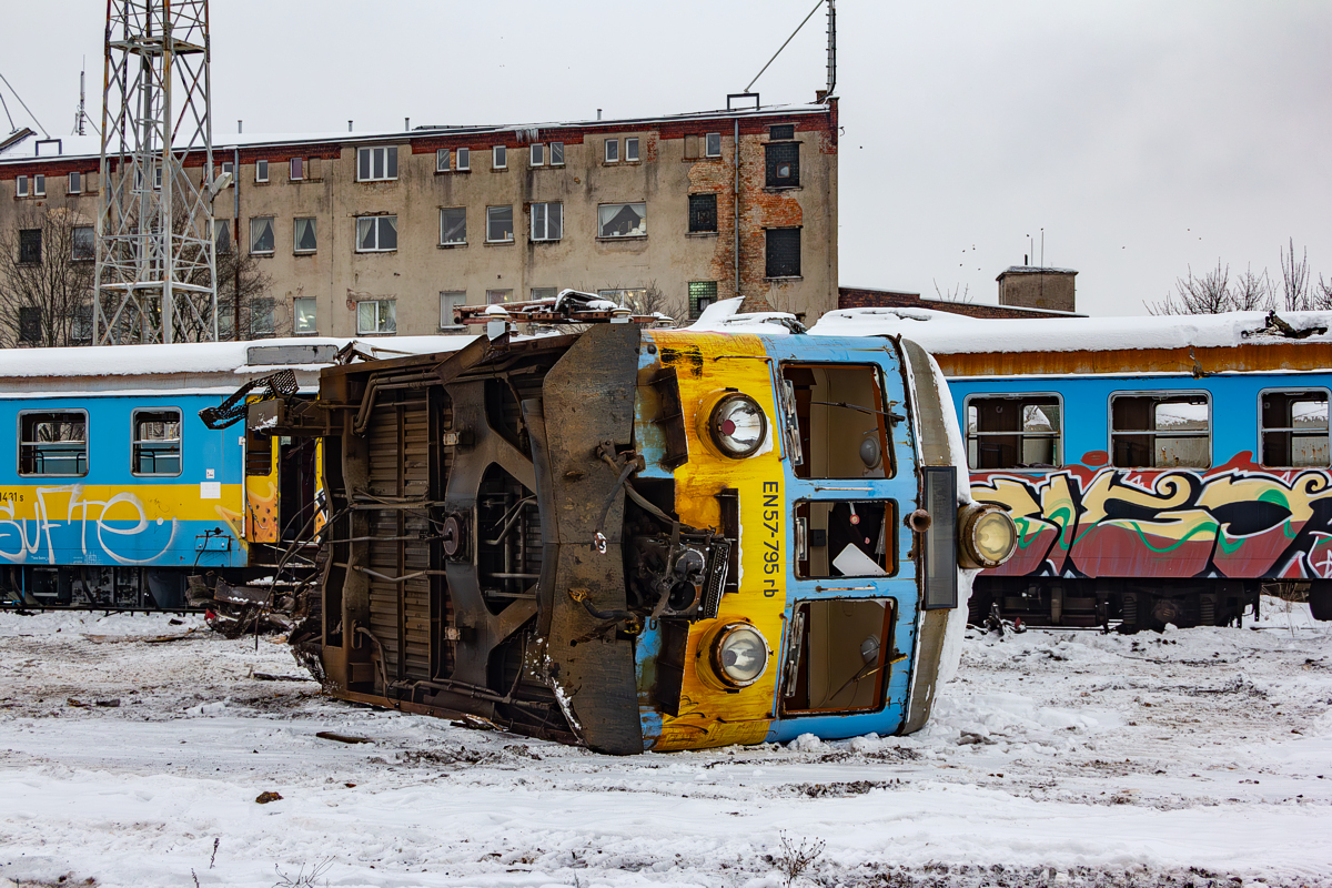 EN57-795: Szczecin Port Centralny