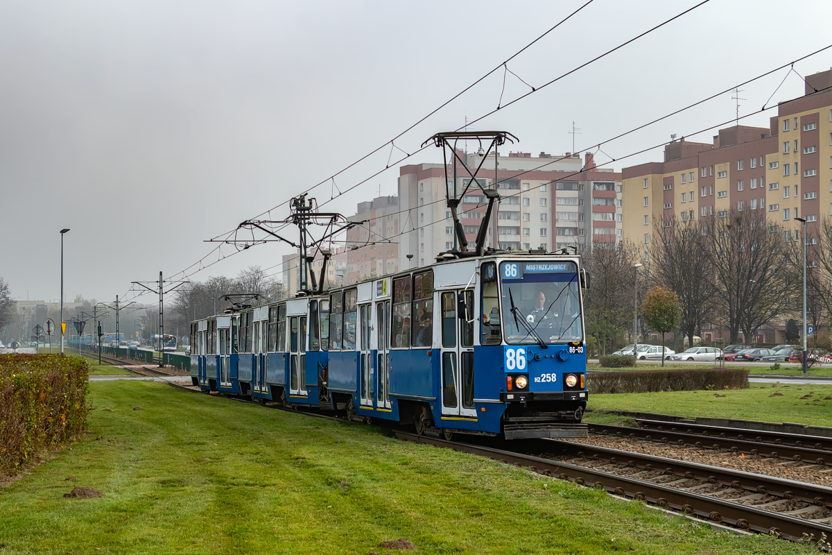 105Na #HZ258+259+260: Kraków, ul. Srebrnych Orłów