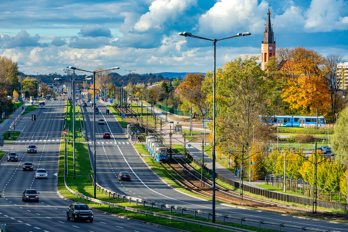 105Na #RZ213+RZ235+RZ236: Kraków, ul. Wielicka