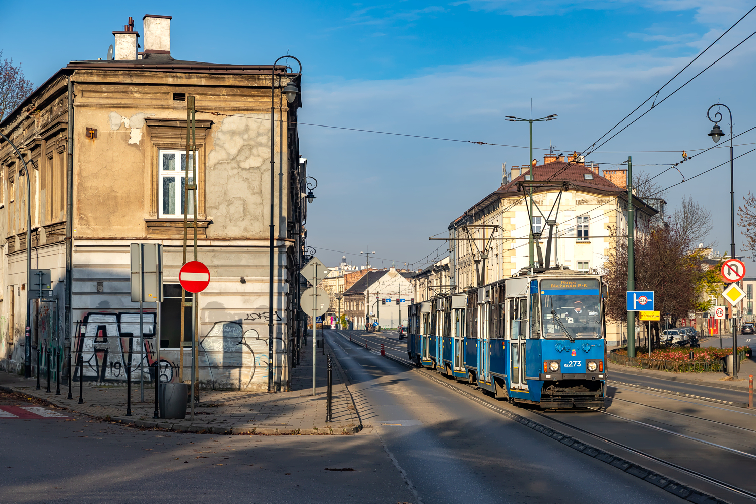 105Na #RZ273+RZ275+RZ276: Kraków, ul. Limanowskiego