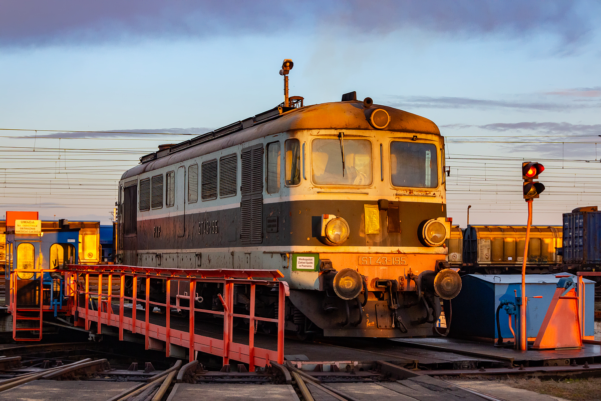 ST43-195: Leszno