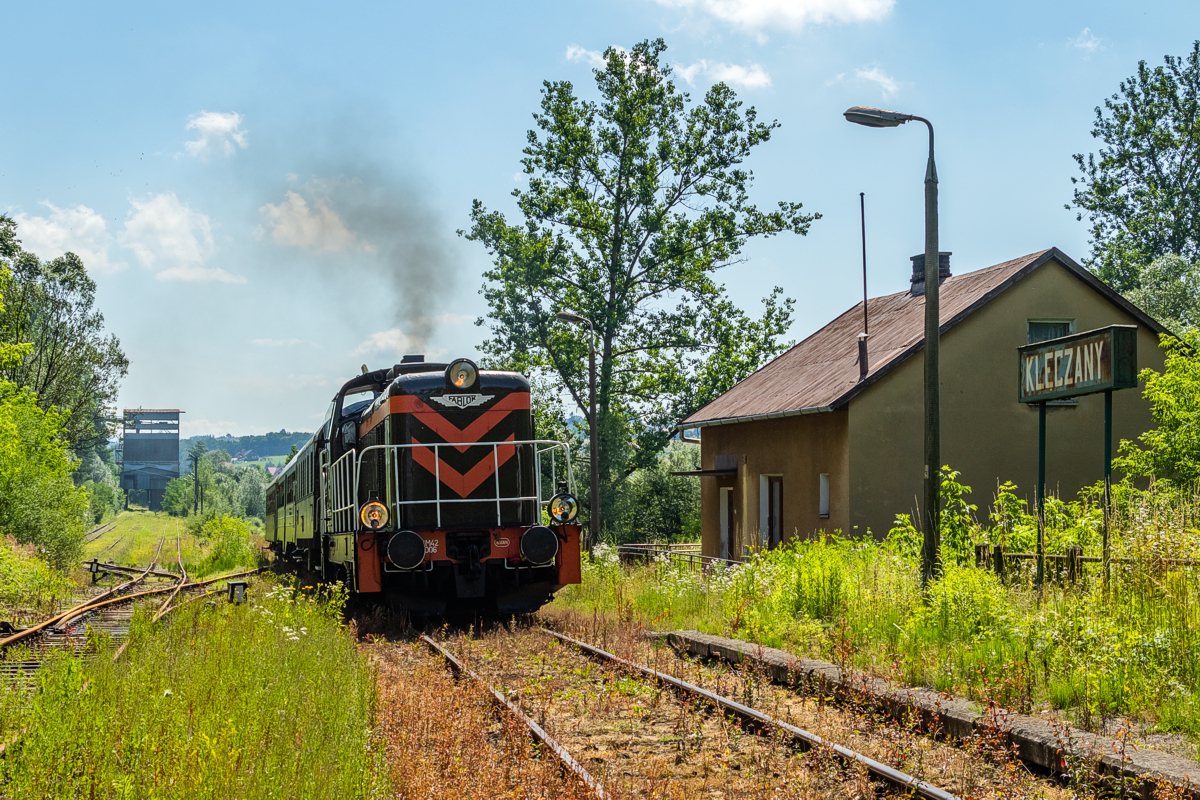 SM42-1006: Klęczany