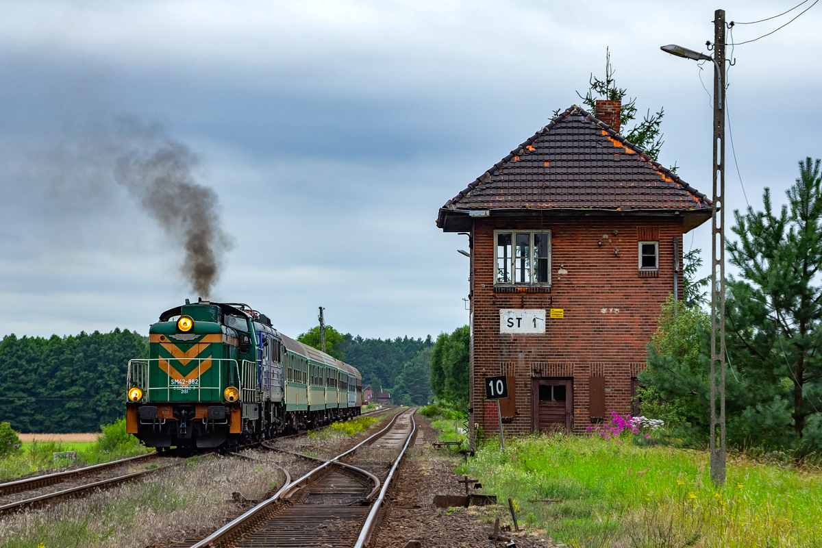 SM42-882+EU07-368: Stobno