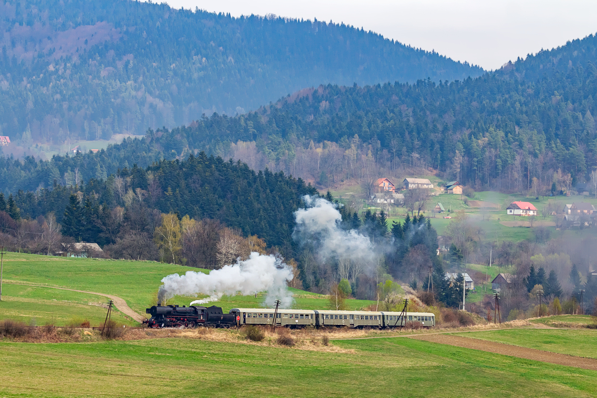 Ty42-107: Męcina Podgórze - Pisarzowa