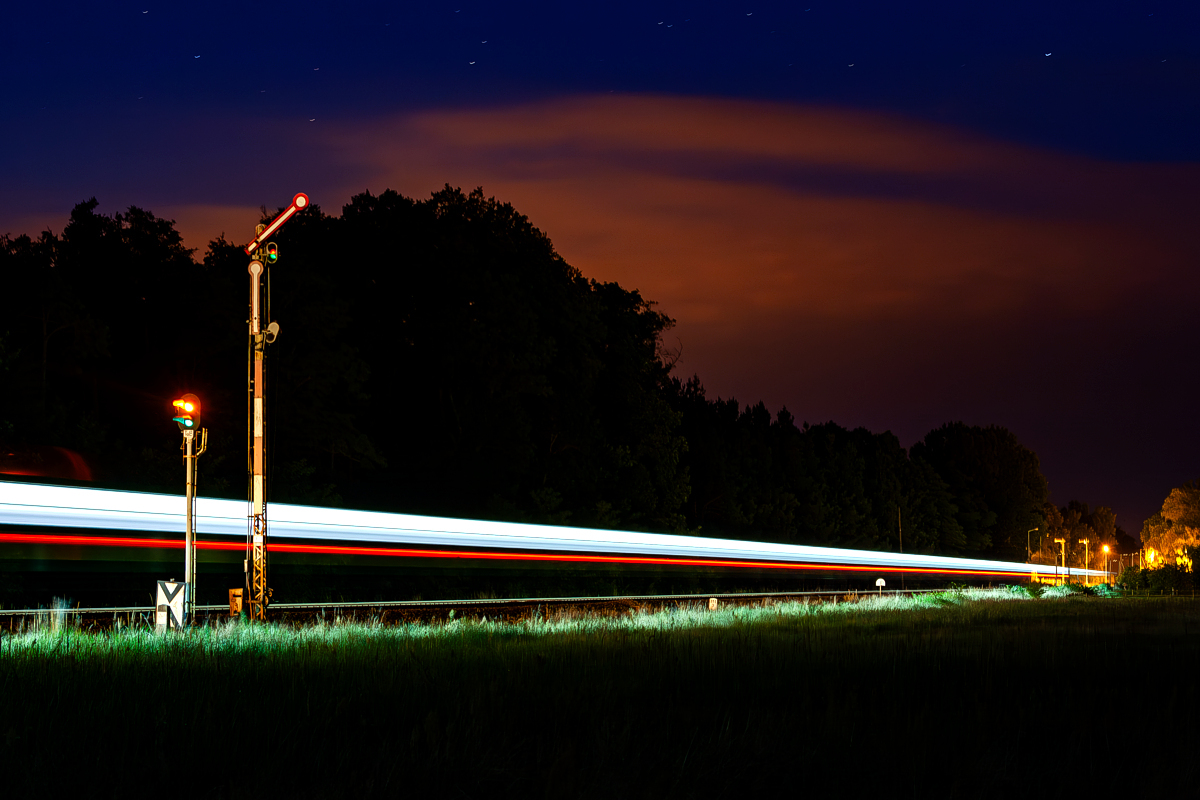 SU42-532 wjeżdża do Nowin Wlk.