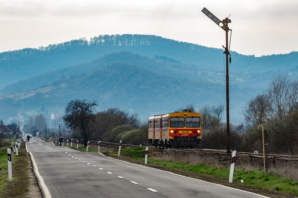 117 318: Tornanádaska