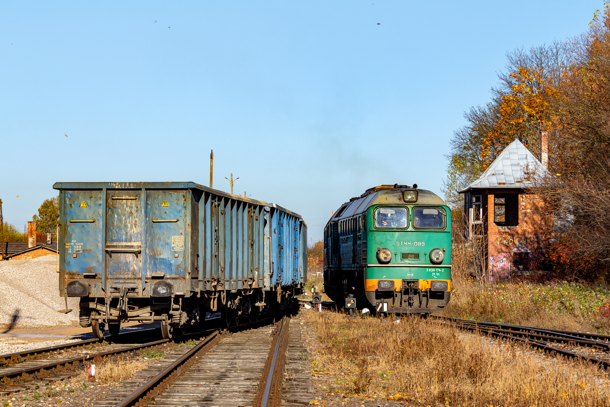 ST44-089+ST44-1056: Olecko
