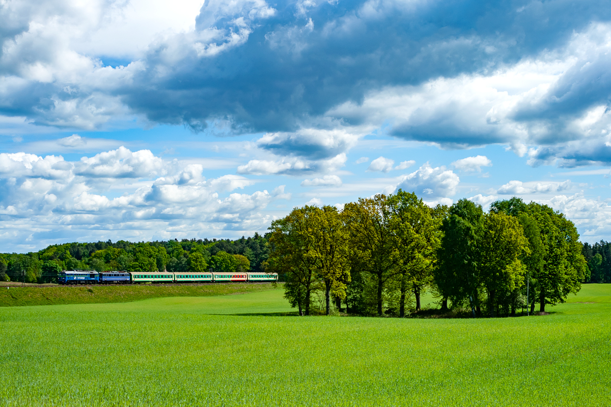 ST44-1221+EU07-215: Czaplinek - Żelisławie