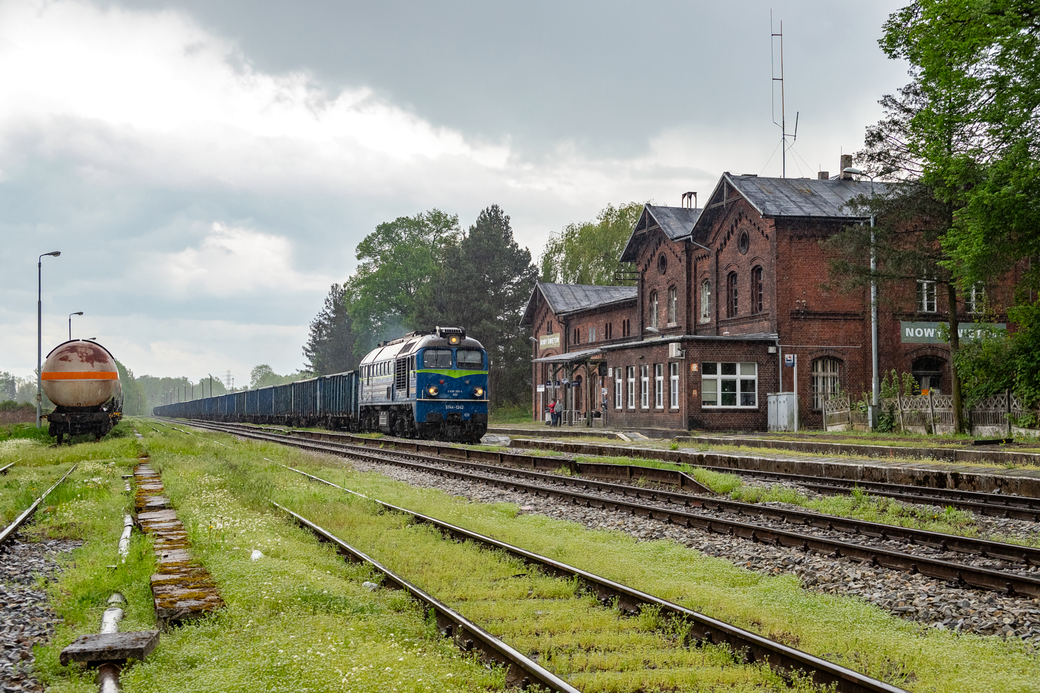 ST44-1242: Nowy Świętów