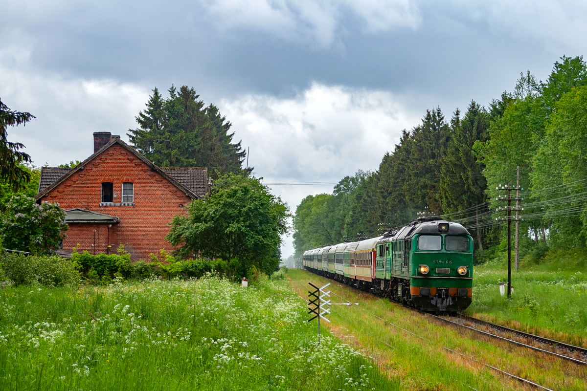 ST44-615+EP07-502: Jelenino - Szczecinek