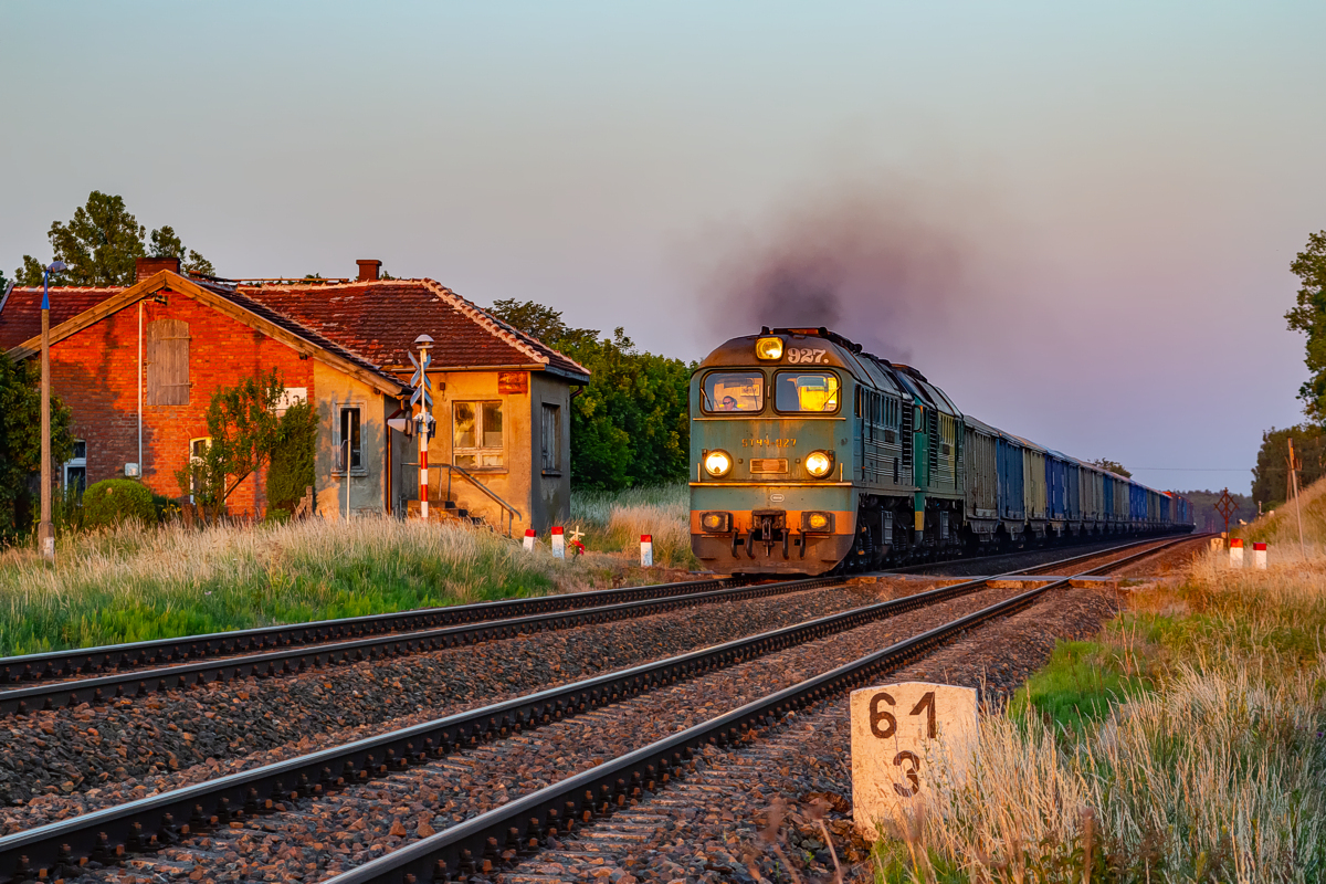 ST44-927+358: Czersk - Łąg