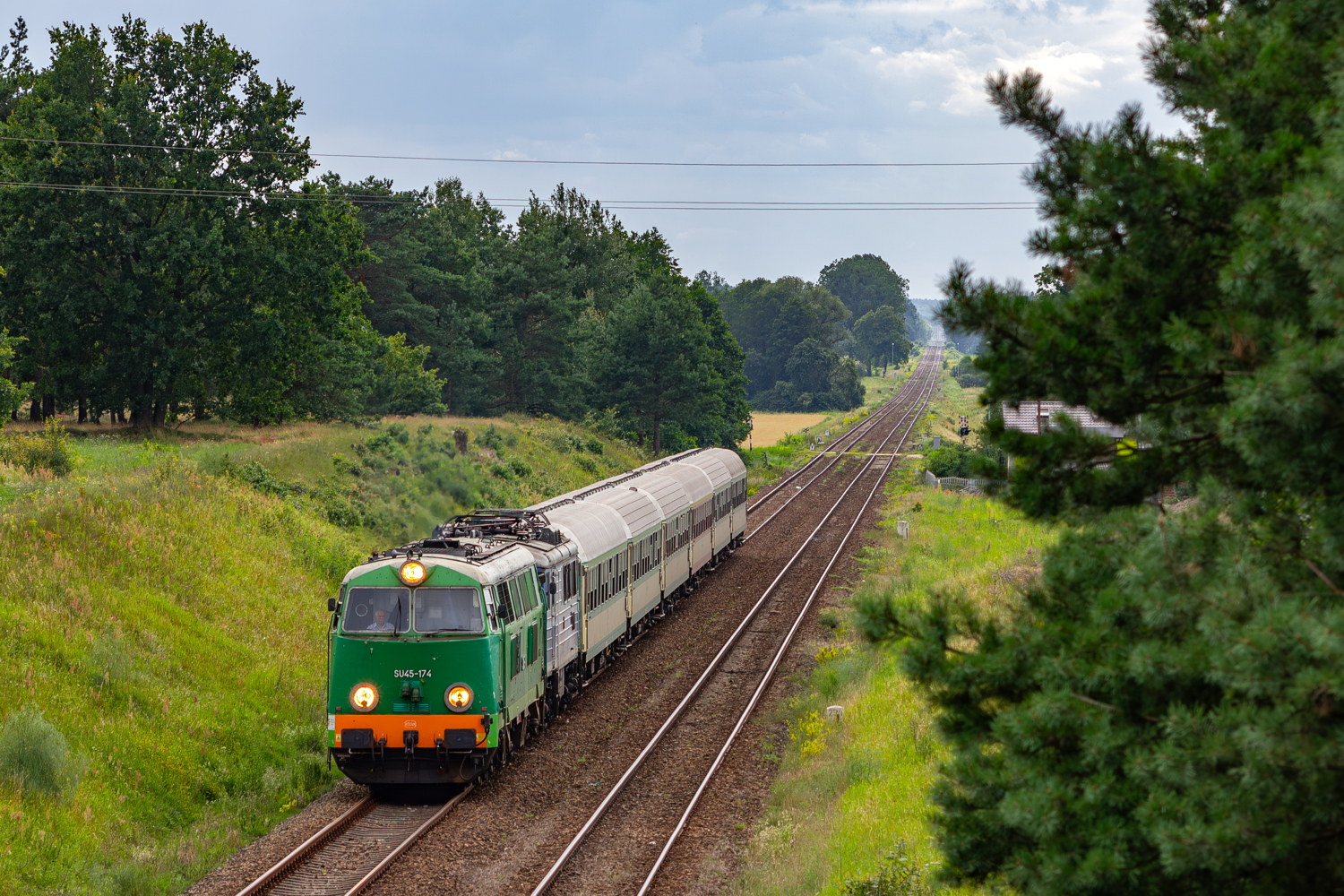 SU45-174+EU07-520: Krzyż - Wieleń Północny
