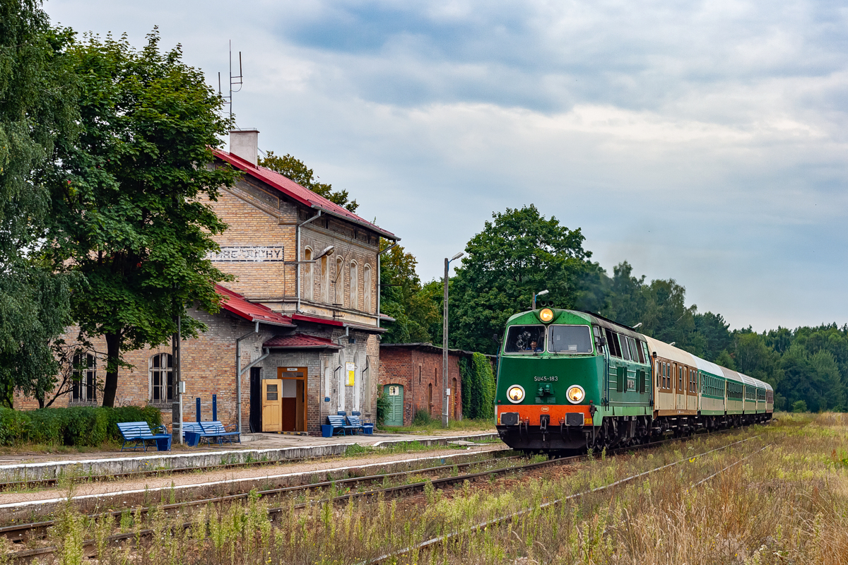 SU45-183: Stare Juchy