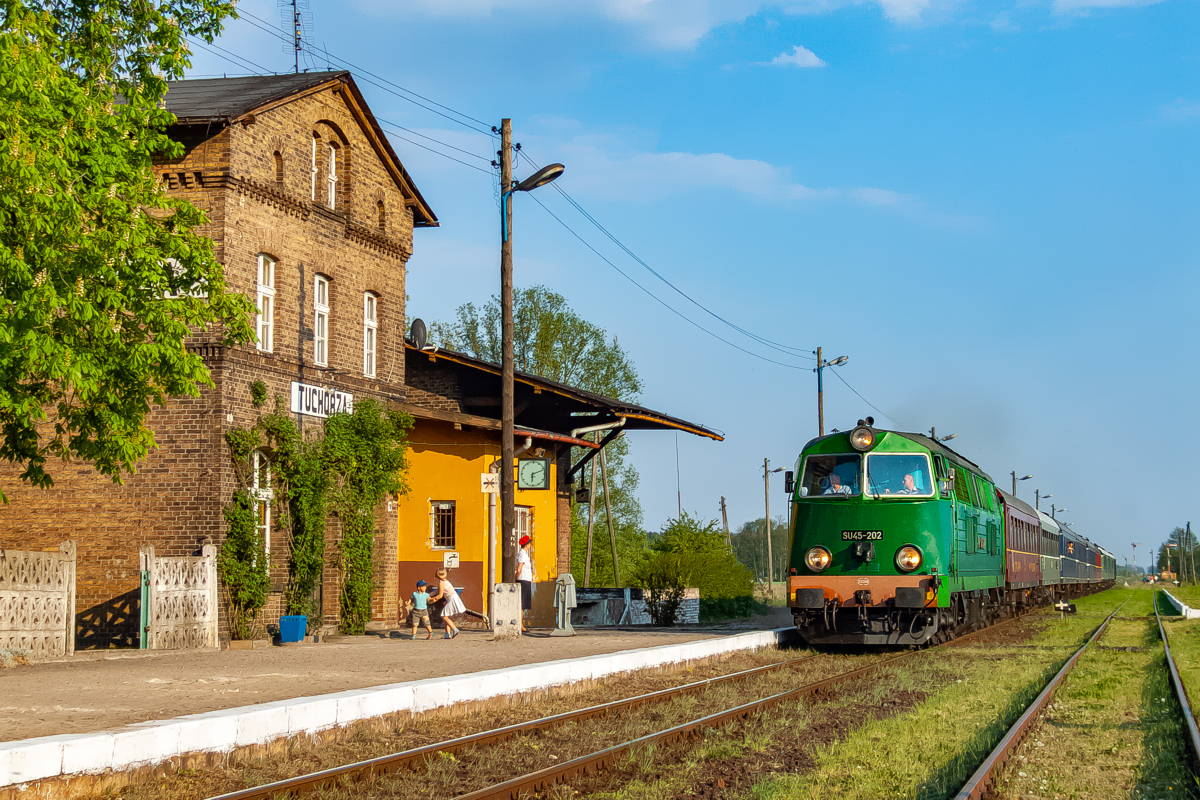 SU45-202: Tuchorza