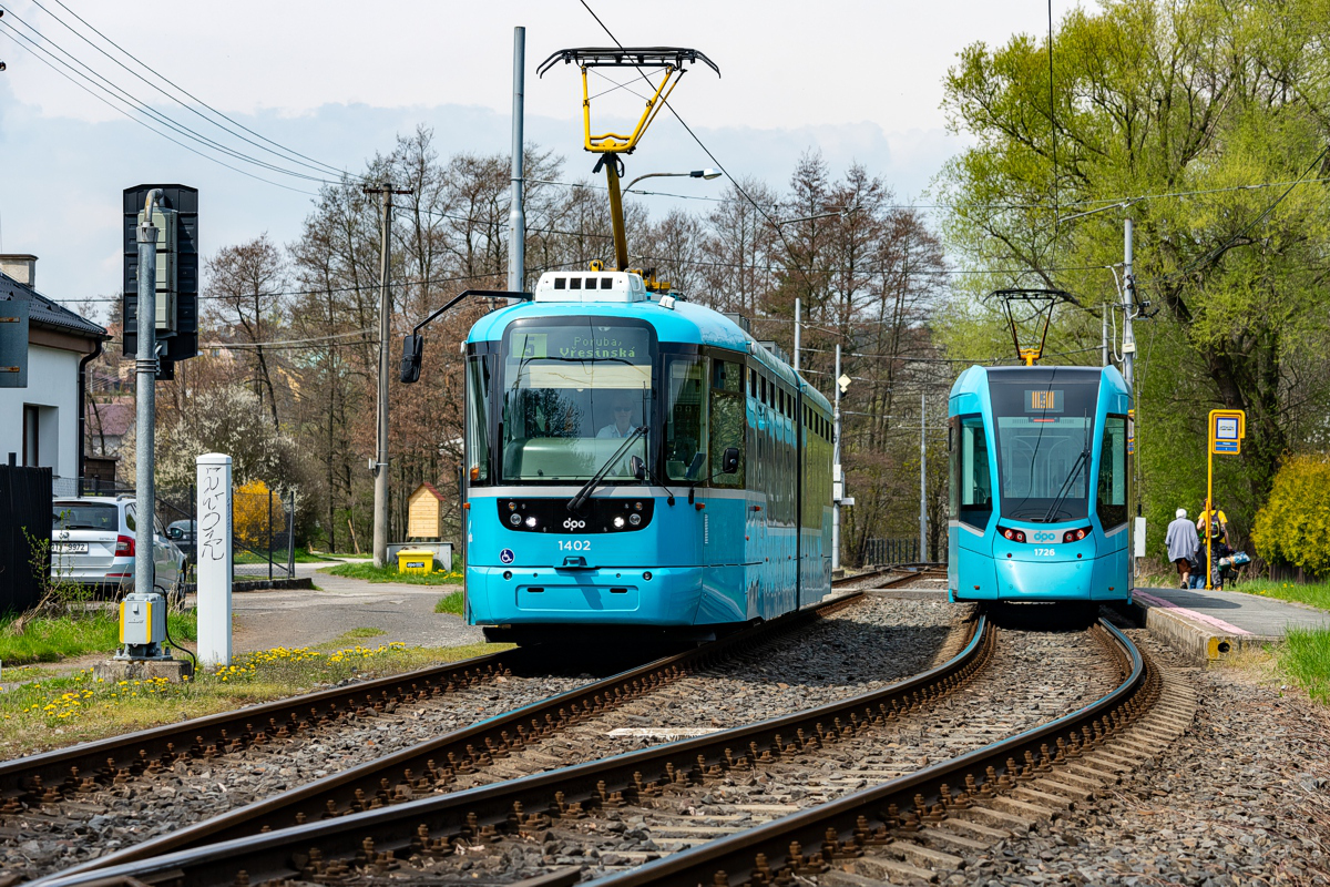 VarioLF #1402, Tango NF2 #1726: Ostrava, Vřesina