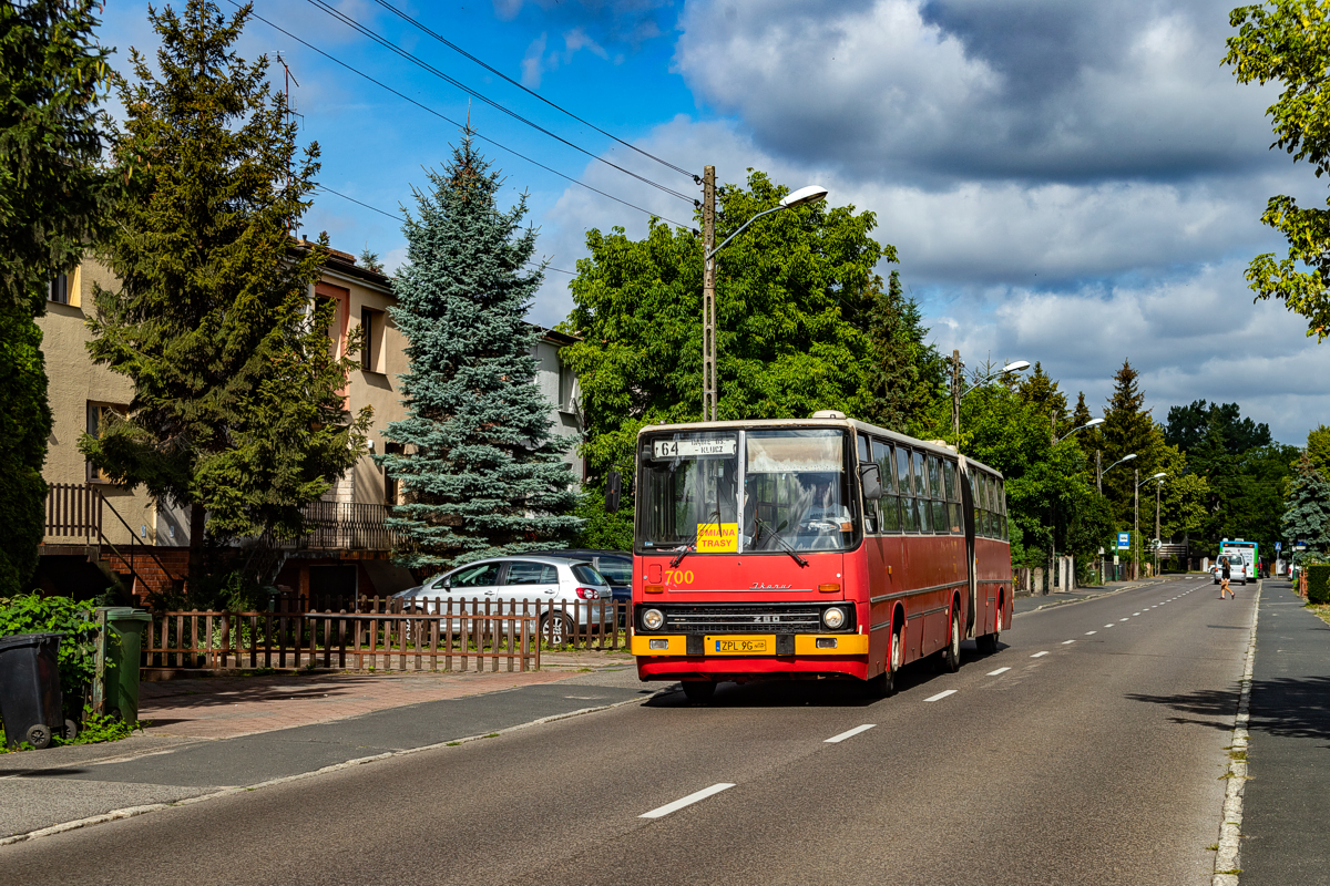 Ikarus 280.26 #700: Szczecin, ul. Tczewska