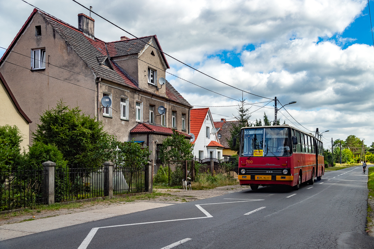 Ikarus 280.26 #700: Szczecin, ul. Przylesie