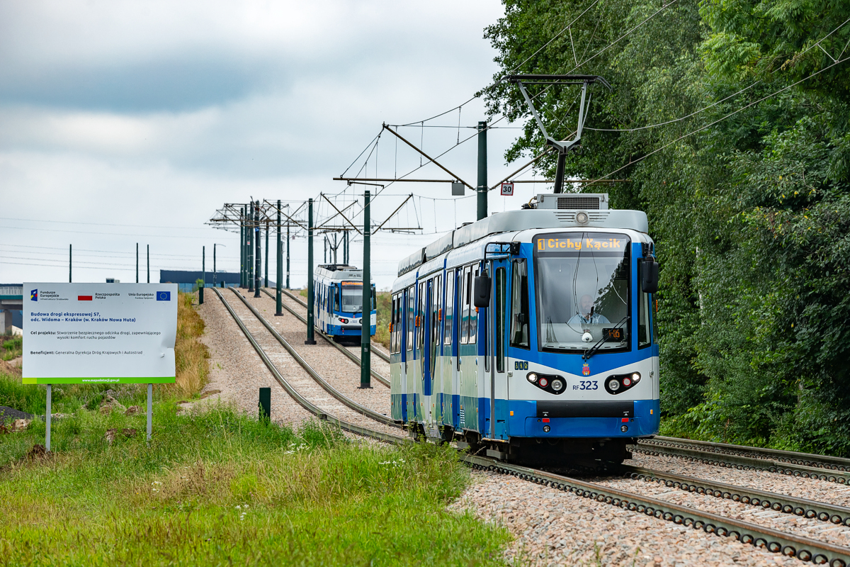 GT8S #RF323: Kraków, ul. Kocmyrzowska