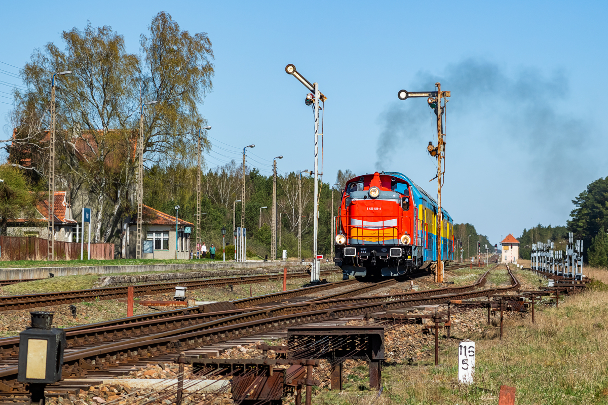 SU42-534: Bąk