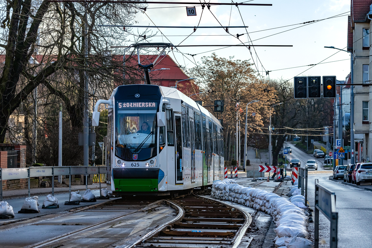 Moderus Beta MF29AC BD #625: Szczecin, ul. Wawrzyniaka