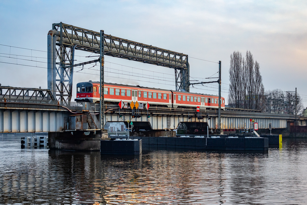 SA110-01+05: Szczecin Główny